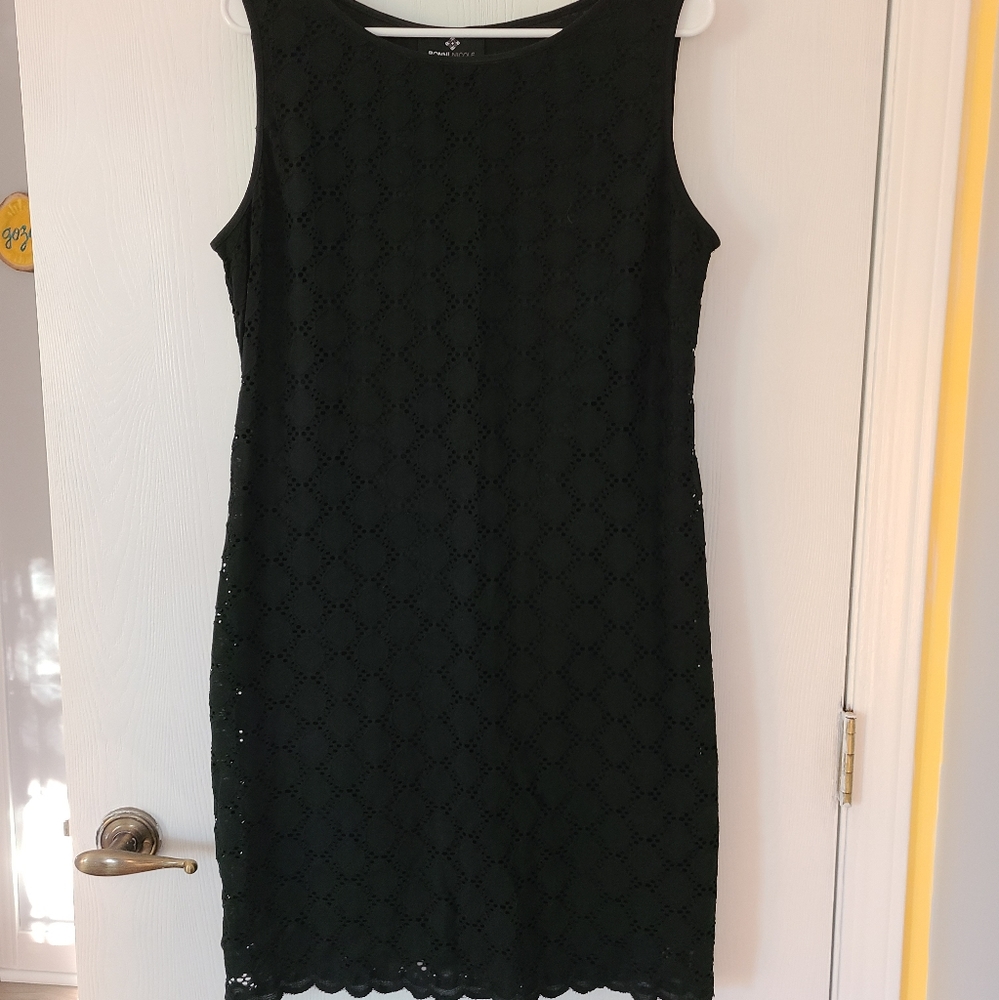 Ronni Nicole black dress